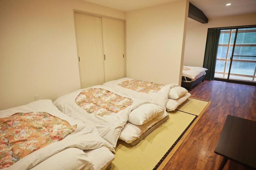 شقة Way Shirakawago - Private, Free Parking And Newly Opened 2022 Way Shirakawago المظهر الخارجي الصورة