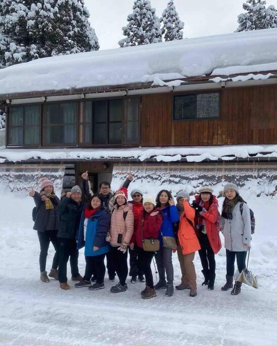شقة Way Shirakawago - Private, Free Parking And Newly Opened 2022 Way Shirakawago المظهر الخارجي الصورة