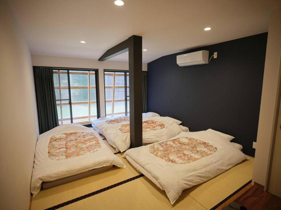 شقة Way Shirakawago - Private, Free Parking And Newly Opened 2022 Way Shirakawago المظهر الخارجي الصورة