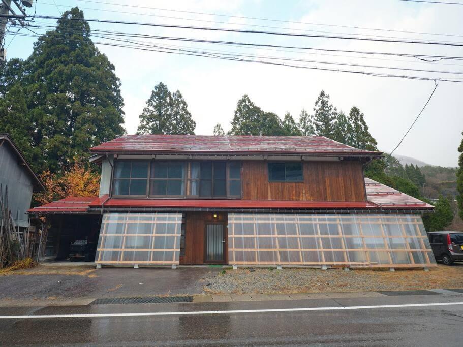 شقة Way Shirakawago - Private, Free Parking And Newly Opened 2022 Way Shirakawago المظهر الخارجي الصورة